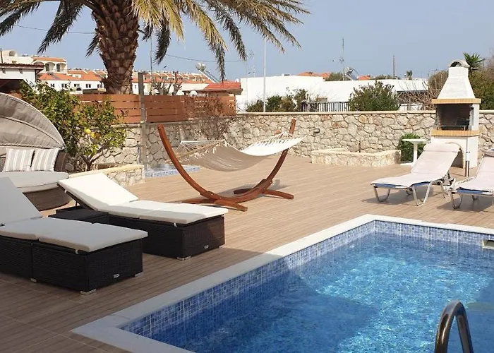 Feriehus Stergios Summer Dream House *